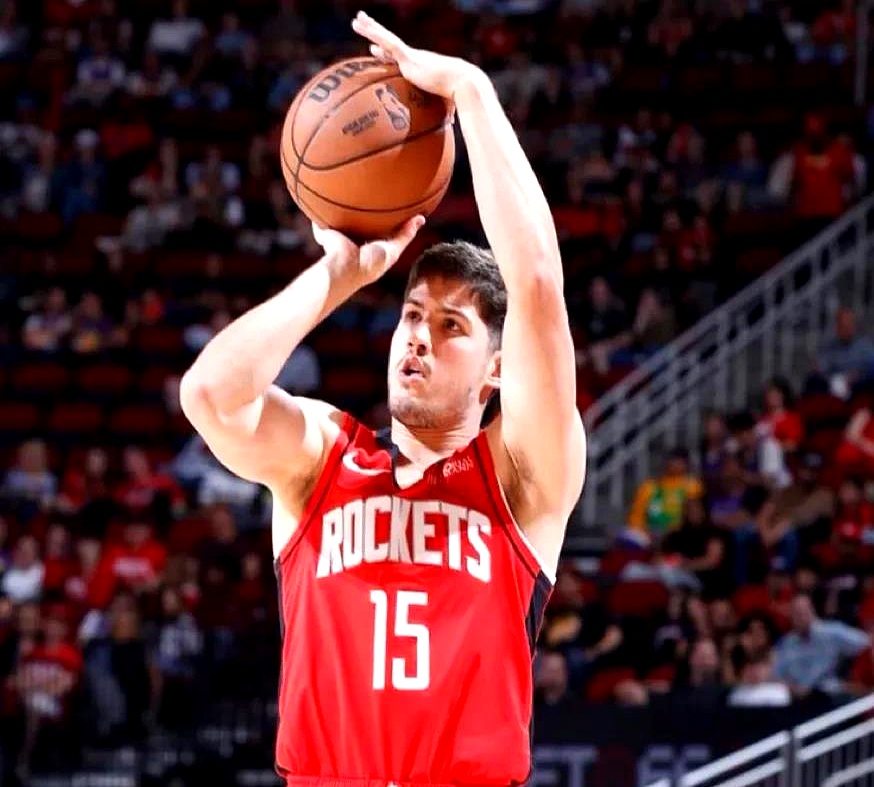 火箭主帅因战术问题遭质疑，球队成绩下滑