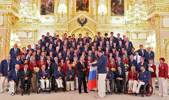 俄罗斯队实力抗衡，欧预赛前景引人期待