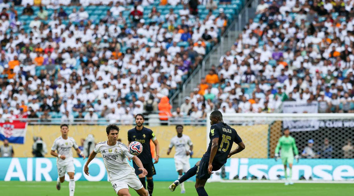 尤文图斯客场逆转，暂时止跌稳固球队形势的简单介绍