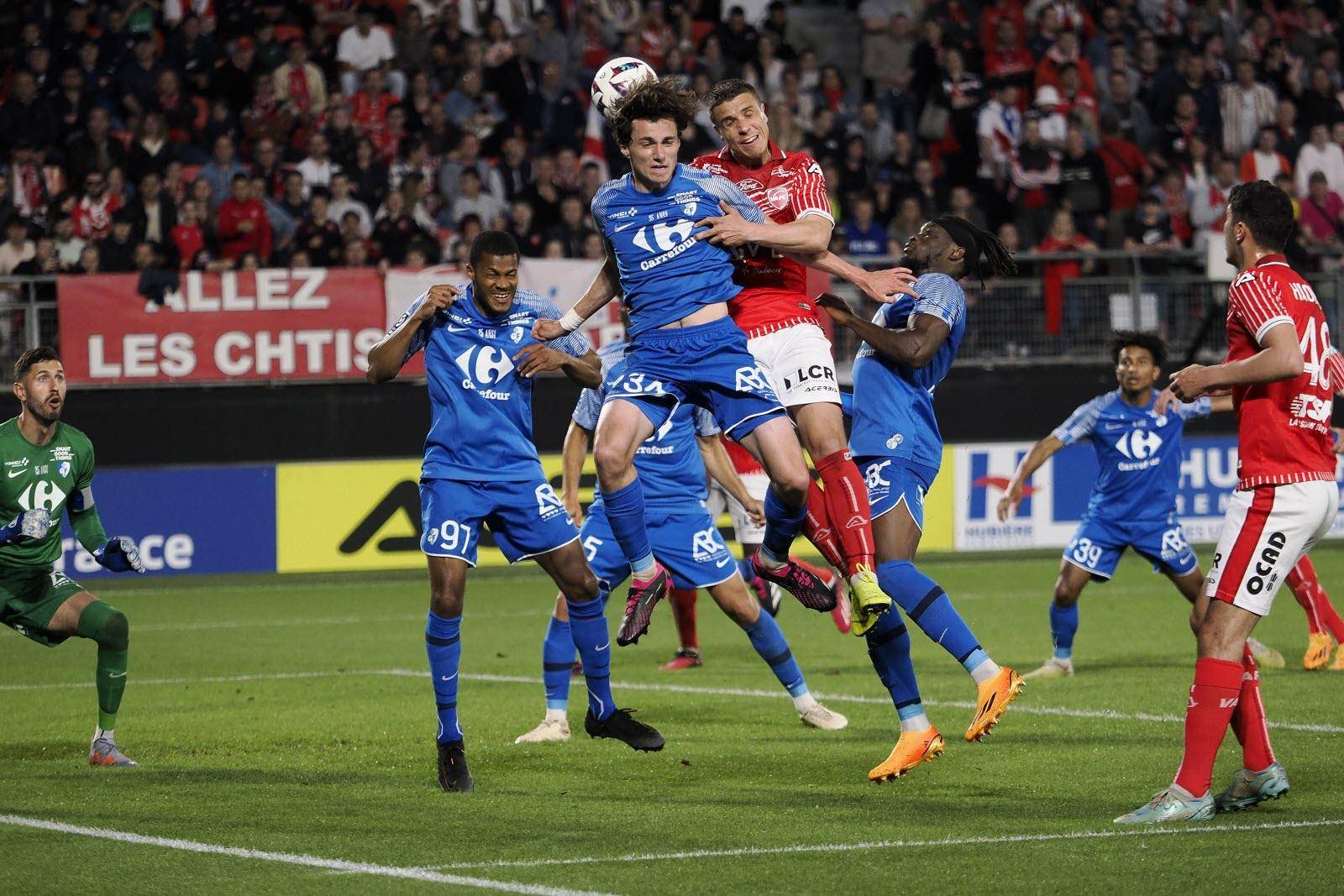 里尔击败第戎领跑法乙榜首的简单介绍