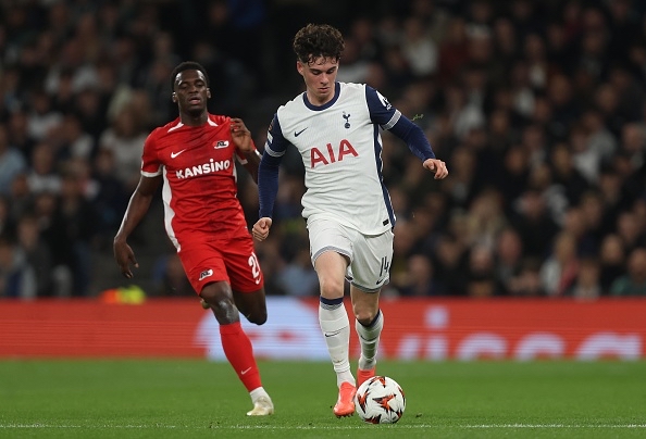 世俱杯2025-塞维利亚与热刺的激烈对决谁能脱颖而出的简单介绍