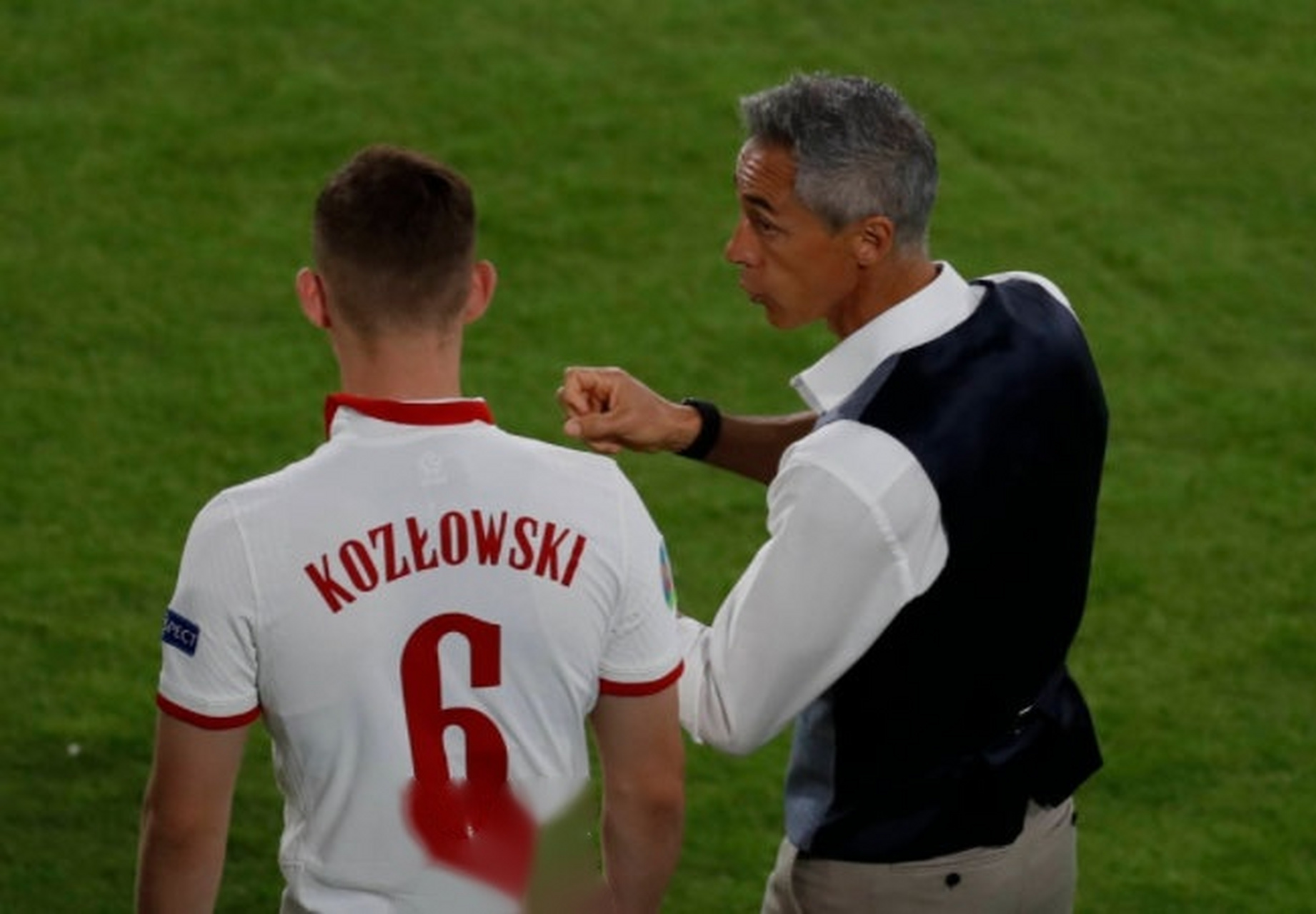 英格兰队轻取波兰队，波尔扛起全队