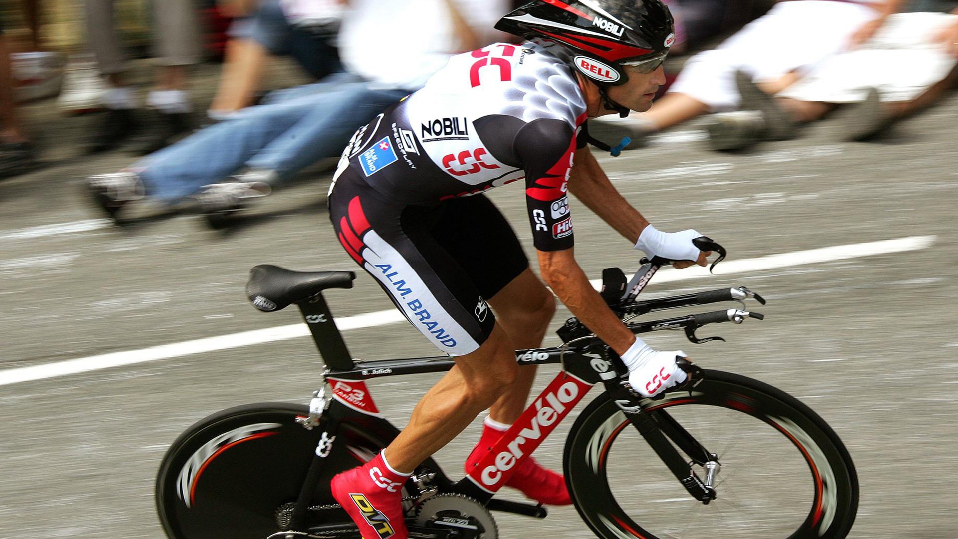 世俱杯-东方风暴席卷纽约,广东队力克尼克斯,哈登48分难救主