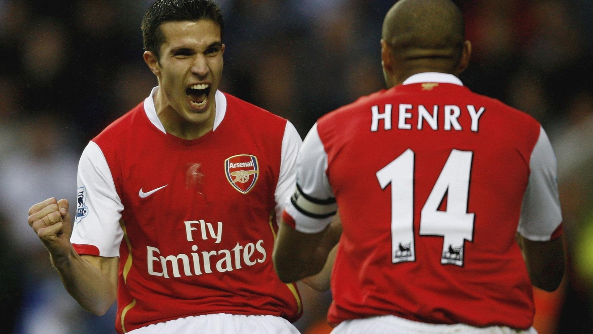 世俱杯改制-冷雨夜,加维以足为矛刺穿千年神话,巴黎球场如何成为现代希腊悲剧舞台?